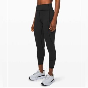 Lululemon In Movement Tight 25" *Everlux